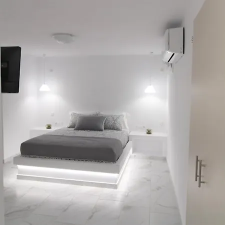 Philoxenia Apartmán Plaka (Milos)