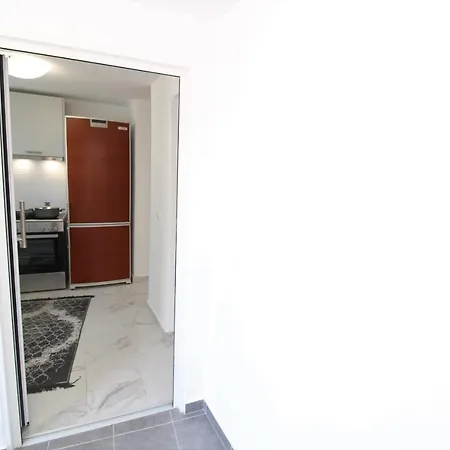 דירה Philoxenia *